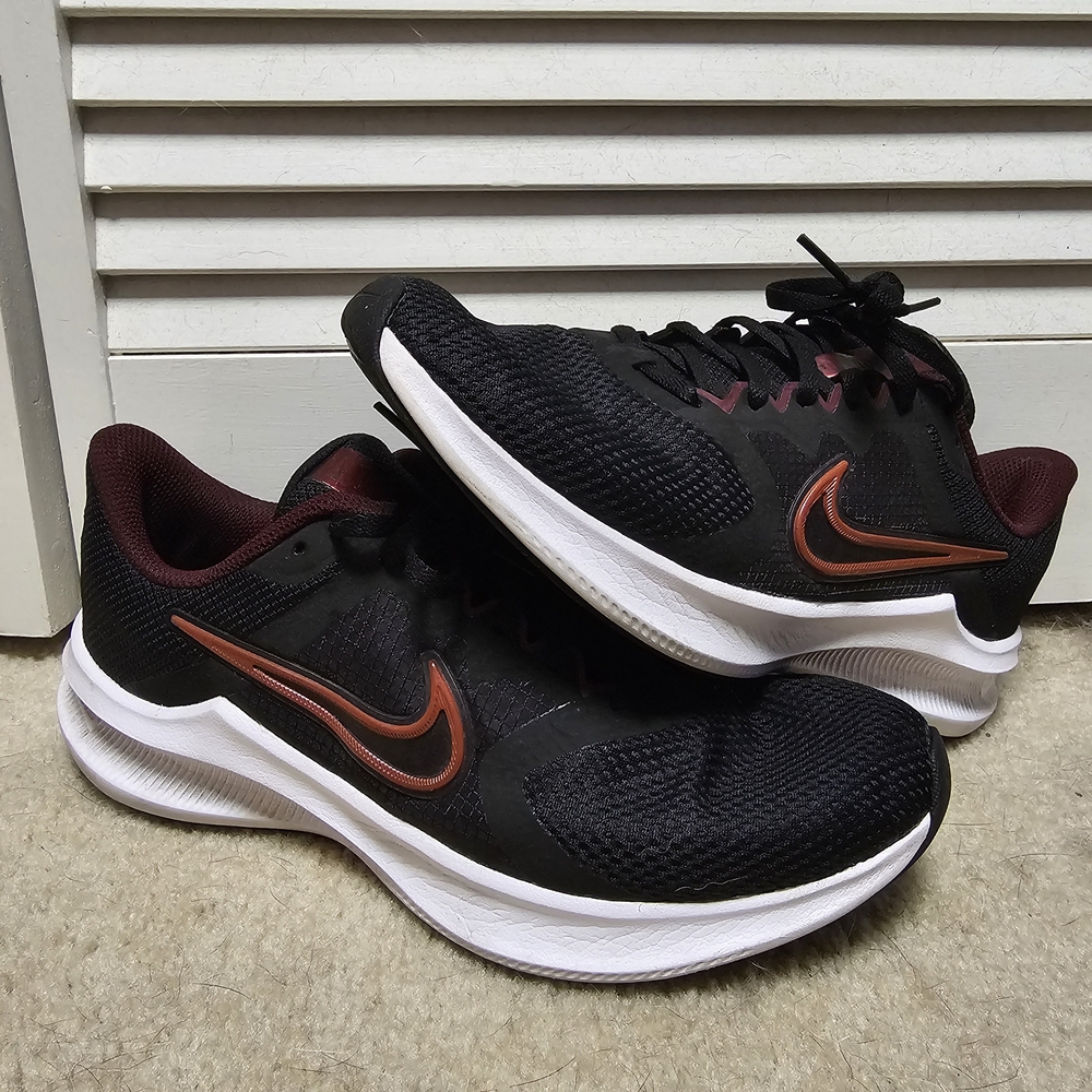 Nike Black and Red Running Shoes